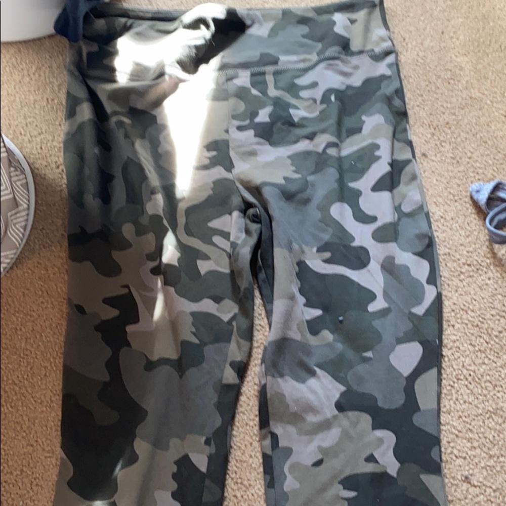 Camo leggings